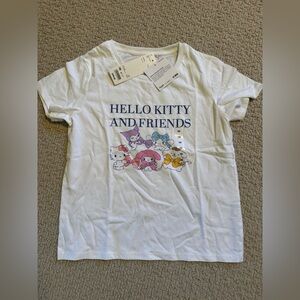 Uniqlo Hello Kitty and Friends Kids T-Shirt size 150 (10-12)